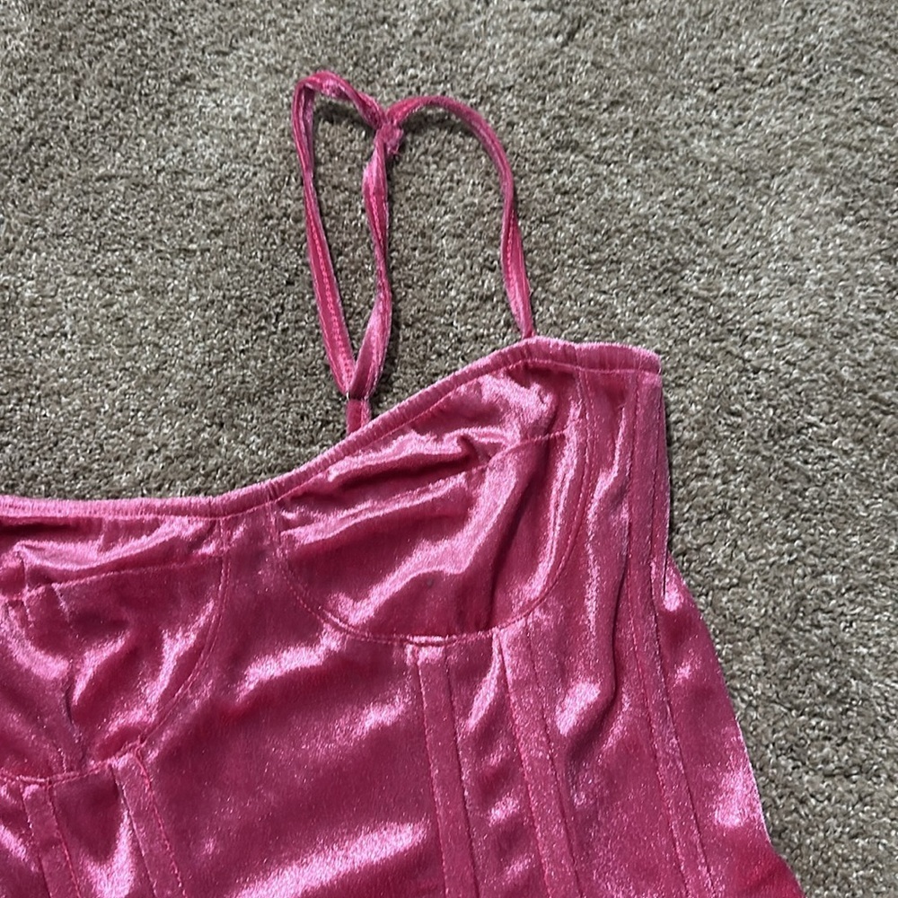 PrettyLittleThing Fuchsia Satin Camisole - Picture 3 of 4